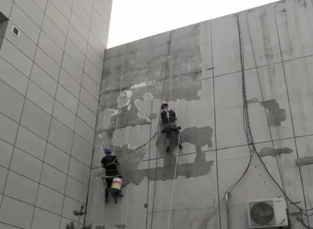 永清楼顶漏水维修公司分享下永清外墙防水的注意事项