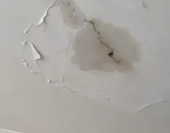 永清阳台漏水维修公司分享下屋面防水工程质量问题原因分析